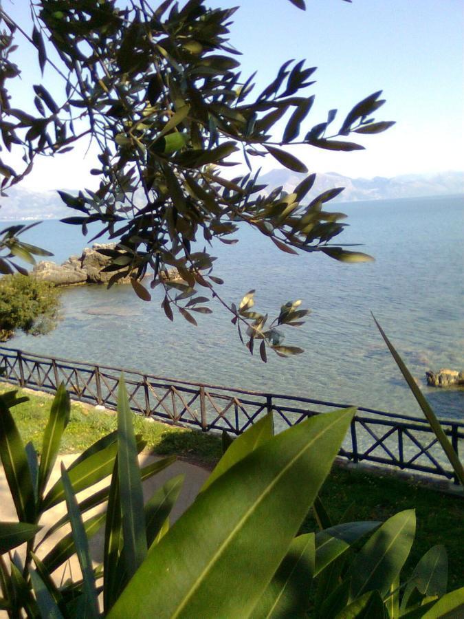 La Francesca Sud Un Villaggio"Glamping" Скарио Екстериор снимка