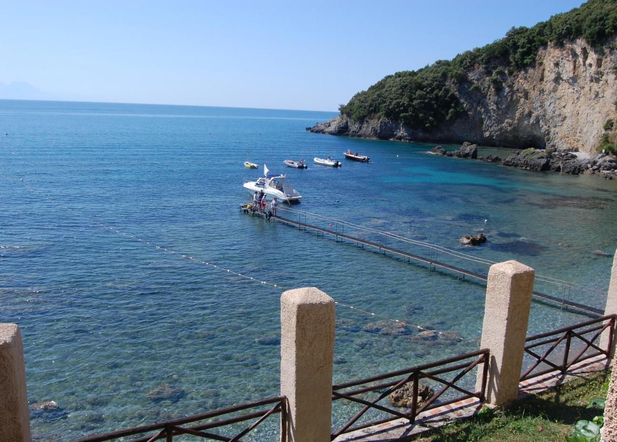 La Francesca Sud Un Villaggio"Glamping" Скарио Екстериор снимка