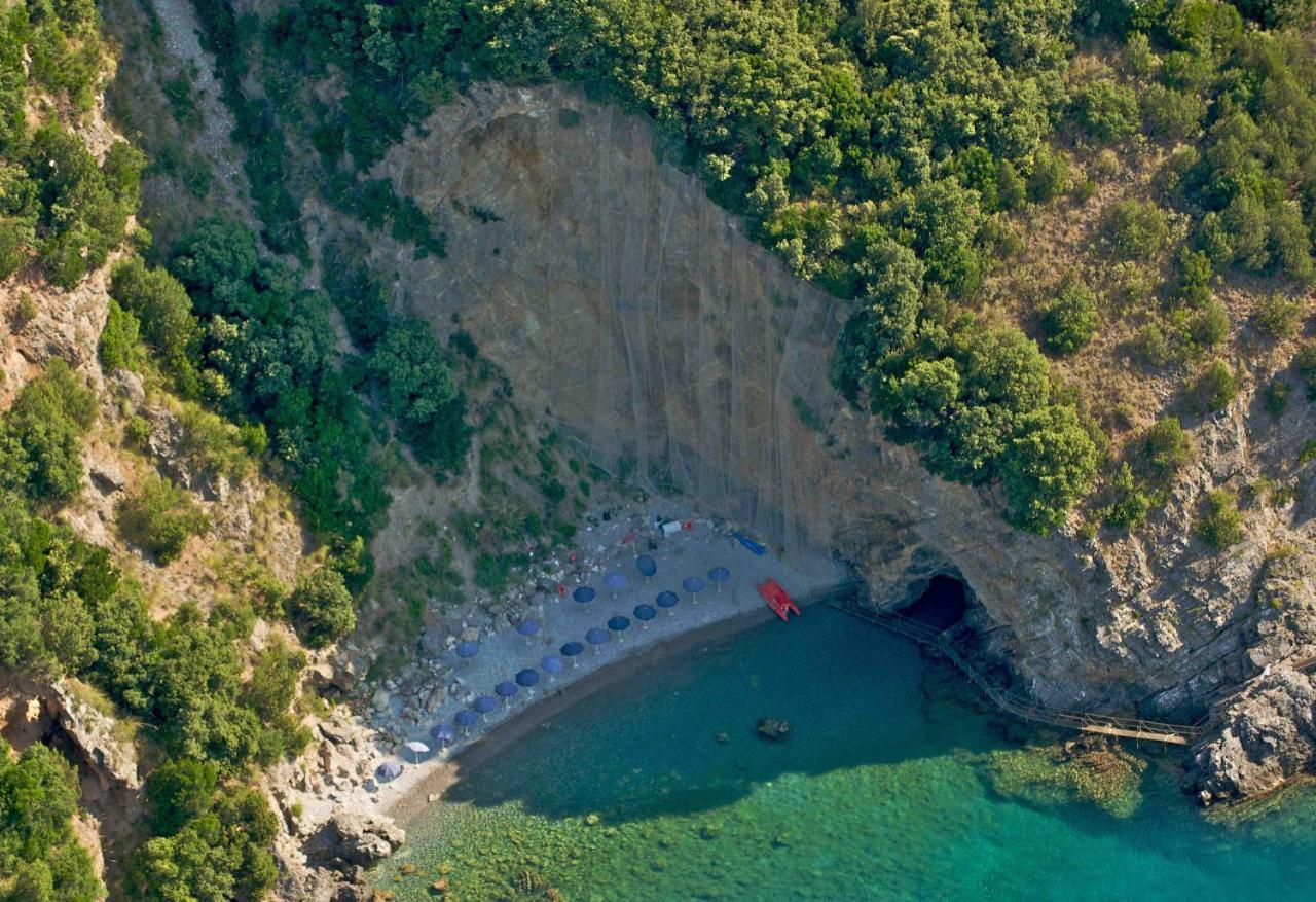 La Francesca Sud Un Villaggio"Glamping" Скарио Екстериор снимка